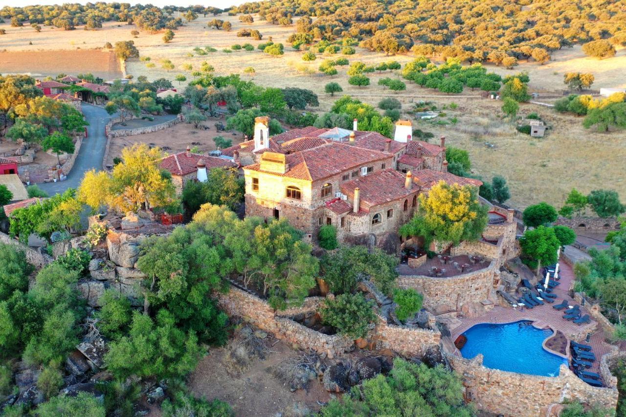 Hotel Monasterio De Rocamador Almendral Bagian luar foto